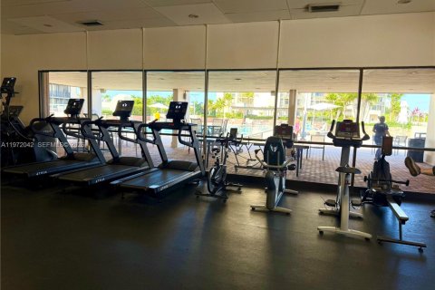 Condo in Aventura, Florida, 2 bedrooms  № 2047164 - photo 22