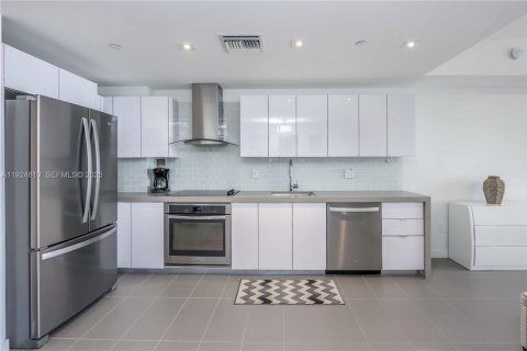 Copropriété à louer à Miami, Floride: 54.63 m2 № 1983644 - photo 2