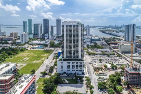 Copropriété à louer à Miami, Floride: 54.63 m2 № 1983644 - photo 12