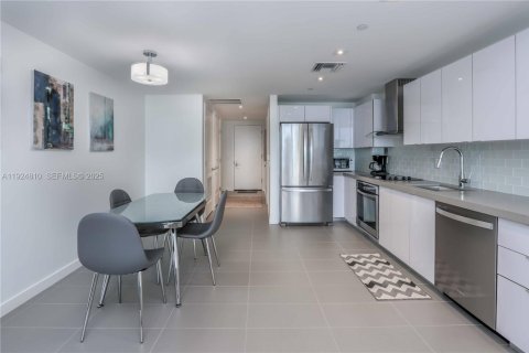 Copropriété à louer à Miami, Floride: 54.63 m2 № 1983644 - photo 5