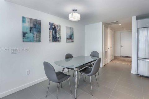 Copropriété à louer à Miami, Floride: 54.63 m2 № 1983644 - photo 4