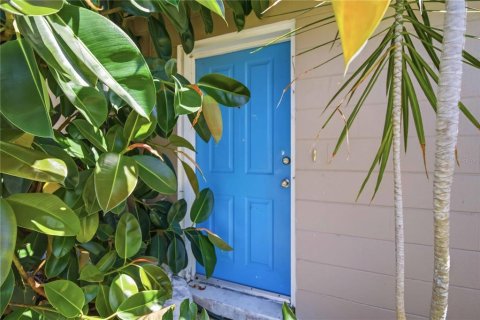 Apartment in Sarasota, Florida 2 bedrooms, 107.4 sq.m. № 2214515 - photo 21