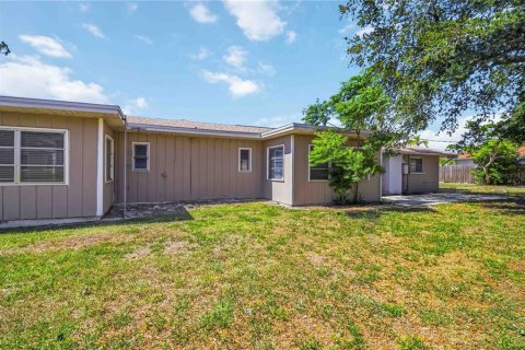 Apartment in Sarasota, Florida 2 bedrooms, 107.4 sq.m. № 2214515 - photo 19