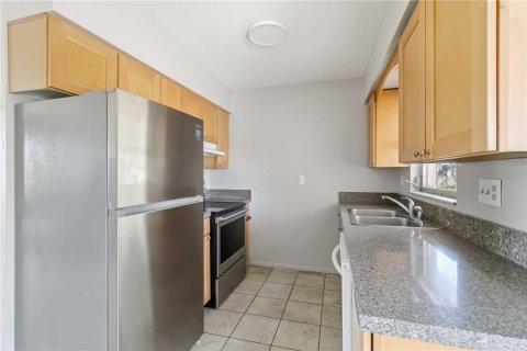 Apartment in Sarasota, Florida 2 bedrooms, 107.4 sq.m. № 2214515 - photo 7