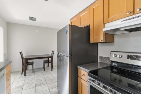 Apartment in Sarasota, Florida 2 bedrooms, 107.4 sq.m. № 2214515 - photo 8