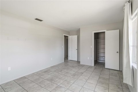 Apartment in Sarasota, Florida 2 bedrooms, 107.4 sq.m. № 2214515 - photo 18