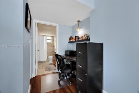 Condominio en venta en Miami Beach, Florida, 2 dormitorios, 99.68 m2 № 2029950 - foto 6