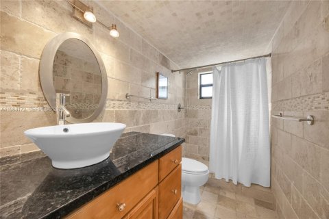 Condominio en venta en Miami Beach, Florida, 2 dormitorios, 99.68 m2 № 2029950 - foto 10