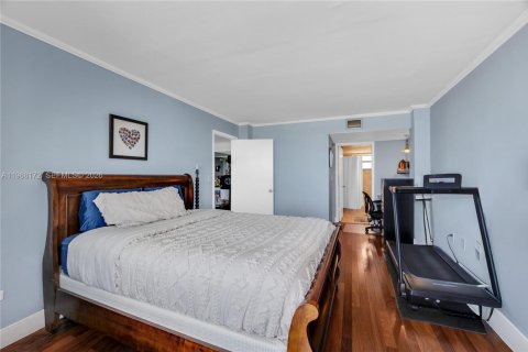 Condominio en venta en Miami Beach, Florida, 2 dormitorios, 99.68 m2 № 2029950 - foto 16