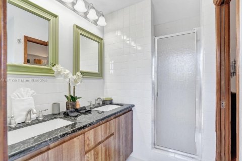 Casa en venta en Oakland Park, Florida, 3 dormitorios, 149.67 m2 № 1920396 - foto 21