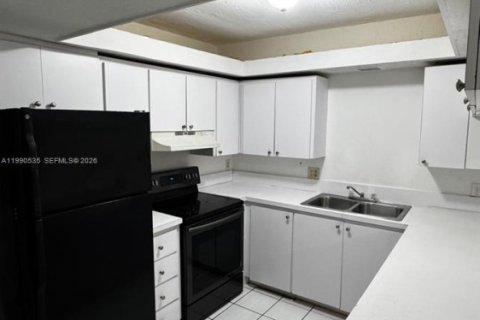 Casa en alquiler en Fort Lauderdale, Florida, 2 dormitorios, 74.32 m2 № 2055361 - foto 7