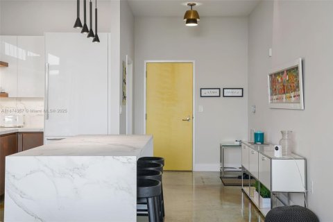 Condominio en venta en Miami Beach, Florida, 2 dormitorios, 134.71 m2 № 2013646 - foto 15