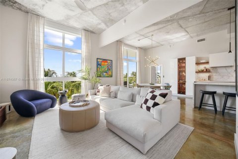 Condominio en venta en Miami Beach, Florida, 2 dormitorios, 134.71 m2 № 2013646 - foto 2