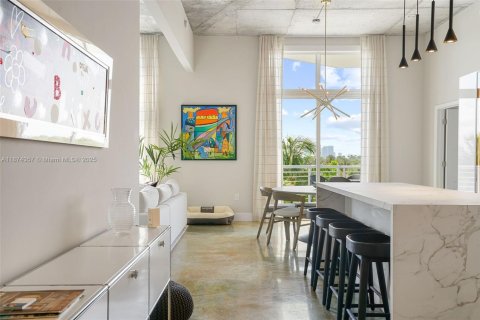 Condominio en venta en Miami Beach, Florida, 2 dormitorios, 134.71 m2 № 2013646 - foto 16