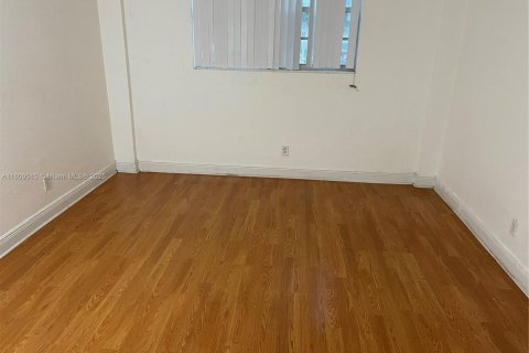 Copropriété à vendre à Sunny Isles Beach, Floride: 1 chambre, 92.9 m2 № 1752106 - photo 9