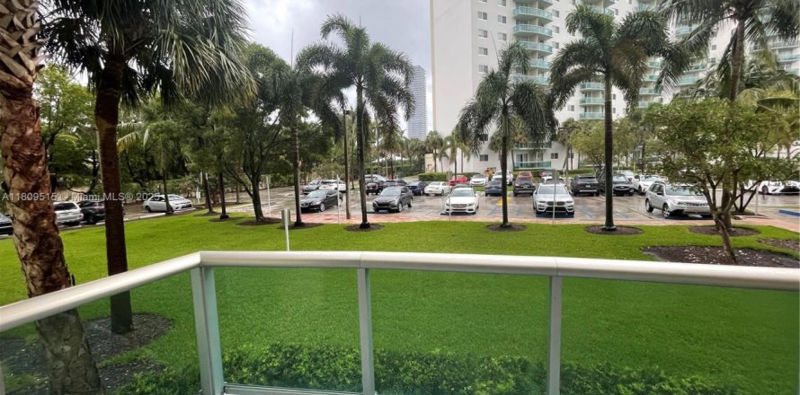 Condo à Sunny Isles Beach, Floride, 1 chambre № 1752106