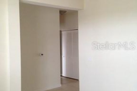 Condominio en alquiler en Orlando, Florida, 2 dormitorios, 144.37 m2 № 2197513 - foto 14