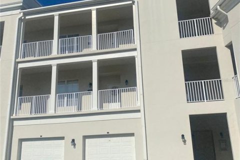 Condominio en alquiler en Orlando, Florida, 2 dormitorios, 144.37 m2 № 2197513 - foto 2