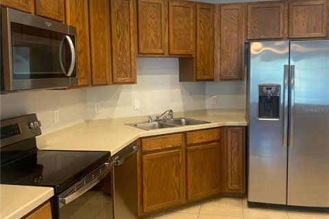 Condominio en alquiler en Orlando, Florida, 2 dormitorios, 144.37 m2 № 2197513 - foto 9
