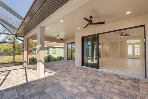 House in Rotonda, Florida 3 bedrooms, 181.35 sq.m. № 1559673 - photo 23