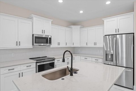 House in Rotonda, Florida 3 bedrooms, 181.35 sq.m. № 1559673 - photo 12