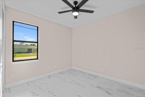 House in Rotonda, Florida 3 bedrooms, 181.35 sq.m. № 1559673 - photo 22