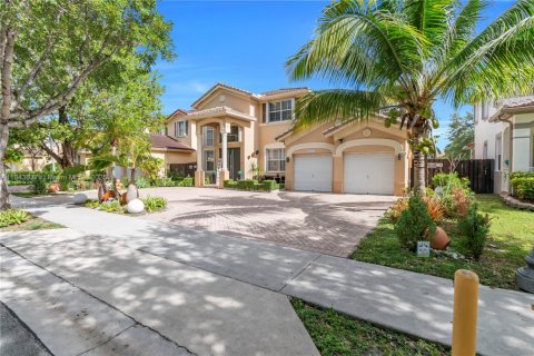 Casa en venta en Miami, Florida, 4 dormitorios, 263.01 m2 № 1940735 - foto 6