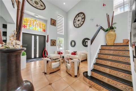 Casa en venta en Miami, Florida, 4 dormitorios, 263.01 m2 № 1940735 - foto 10