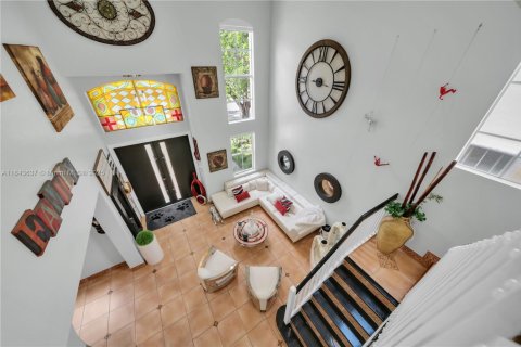 Casa en venta en Miami, Florida, 4 dormitorios, 263.01 m2 № 1940735 - foto 24