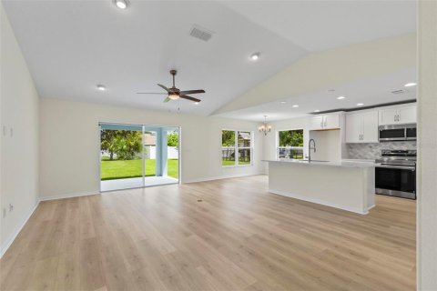 House in Palm Coast, Florida 3 bedrooms, 136.29 sq.m. № 1767332 - photo 14