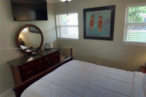Apartamento en alquiler en Hollywood, Florida, 1 dormitorio, 197.14 m2 № 1937647 - foto 10