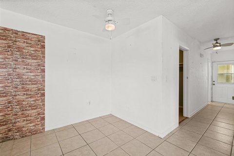 Condo in Cocoa Beach, Florida, 1 bedroom  № 1777916 - photo 6