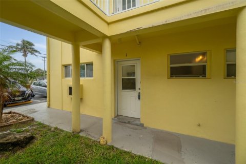 Condo in Cocoa Beach, Florida, 1 bedroom  № 1777916 - photo 14