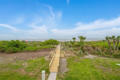 Condo in Cocoa Beach, Florida, 1 bedroom  № 1777916 - photo 15