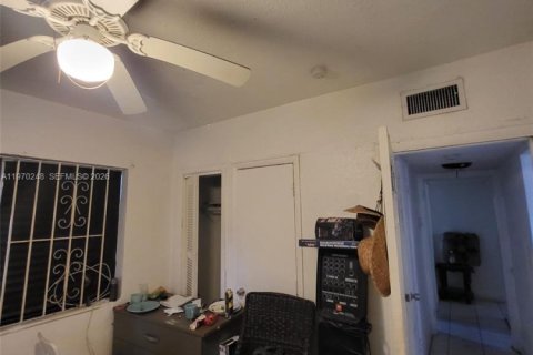 Купить коммерческую недвижимость в Майами, Флорида 114.83м2, № 2031041 - фото 12