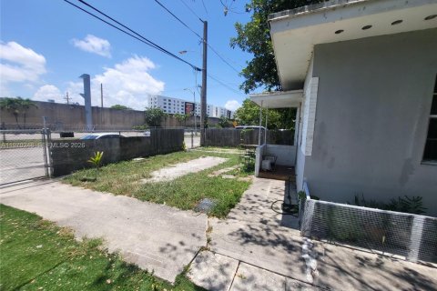 Купить коммерческую недвижимость в Майами, Флорида 114.83м2, № 2031041 - фото 10