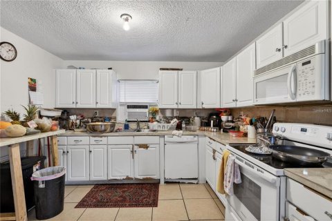 Villa ou maison à vendre à Mount Dora, Floride: 3 chambres, 138.24 m2 № 2092856 - photo 9