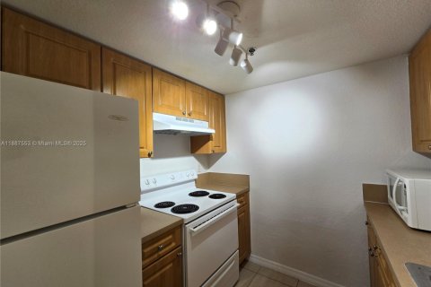 Copropriété à louer à Miami, Floride: 2 chambres № 1942101 - photo 7