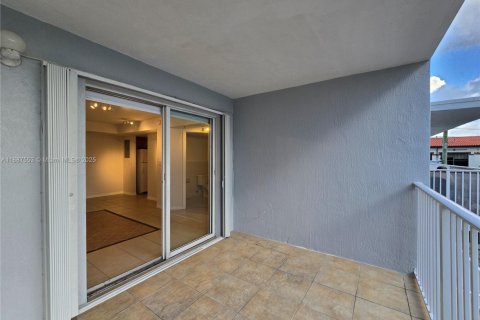 Copropriété à louer à Miami, Floride: 2 chambres № 1942101 - photo 5