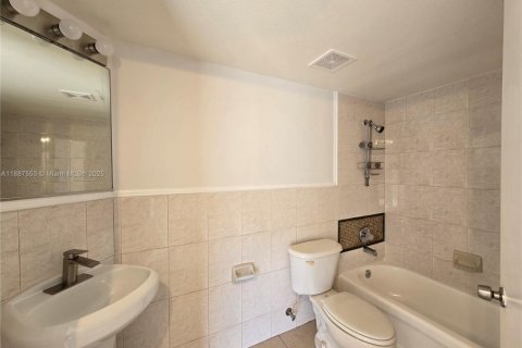 Copropriété à louer à Miami, Floride: 2 chambres № 1942101 - photo 9