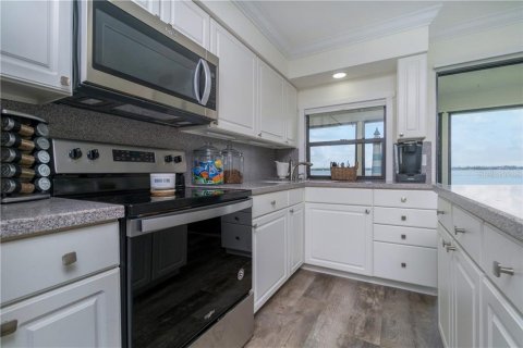 Condominio en alquiler en Englewood, Florida, 2 dormitorios, 80.27 m2 № 213509 - foto 13