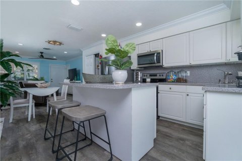 Condominio en alquiler en Englewood, Florida, 2 dormitorios, 80.27 m2 № 213509 - foto 12