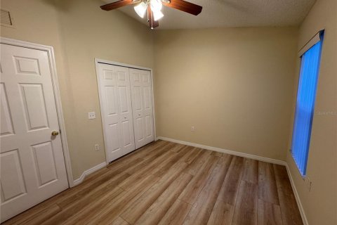 Villa ou maison à louer à Kissimmee, Floride: 4 chambres, 179.21 m2 № 2389261 - photo 12