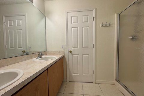 Villa ou maison à louer à Kissimmee, Floride: 4 chambres, 179.21 m2 № 2389261 - photo 20