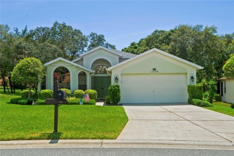Casa en venta en Spring Hill, Florida, 3 dormitorios, 221.57 m2 № 1829239 - foto 1