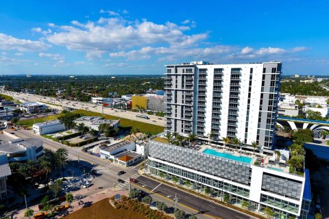 Condominio en alquiler en Miami, Florida, 1 dormitorio, 65.68 m2 № 1139344 - foto 1