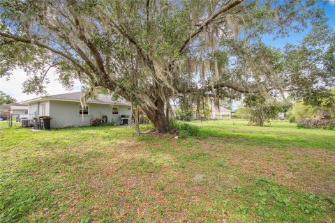 Villa ou maison à vendre à Poinciana, Floride: 2 chambres, 100.52 m2 № 2148599 - photo 21