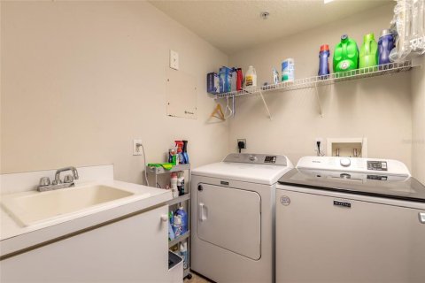 Condo in Daytona Beach Shores, Florida, 3 bedrooms  № 2198316 - photo 20