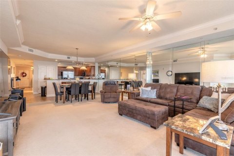 Condo in Daytona Beach Shores, Florida, 3 bedrooms  № 2198316 - photo 13