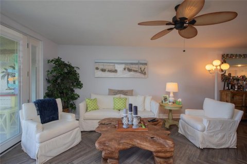 Condominio en alquiler en New Smyrna Beach, Florida, 2 dormitorios, 156.17 m2 № 1866657 - foto 5